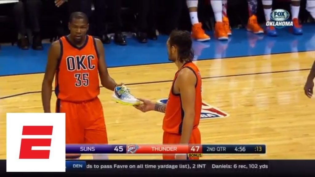 kevin durant no shoes